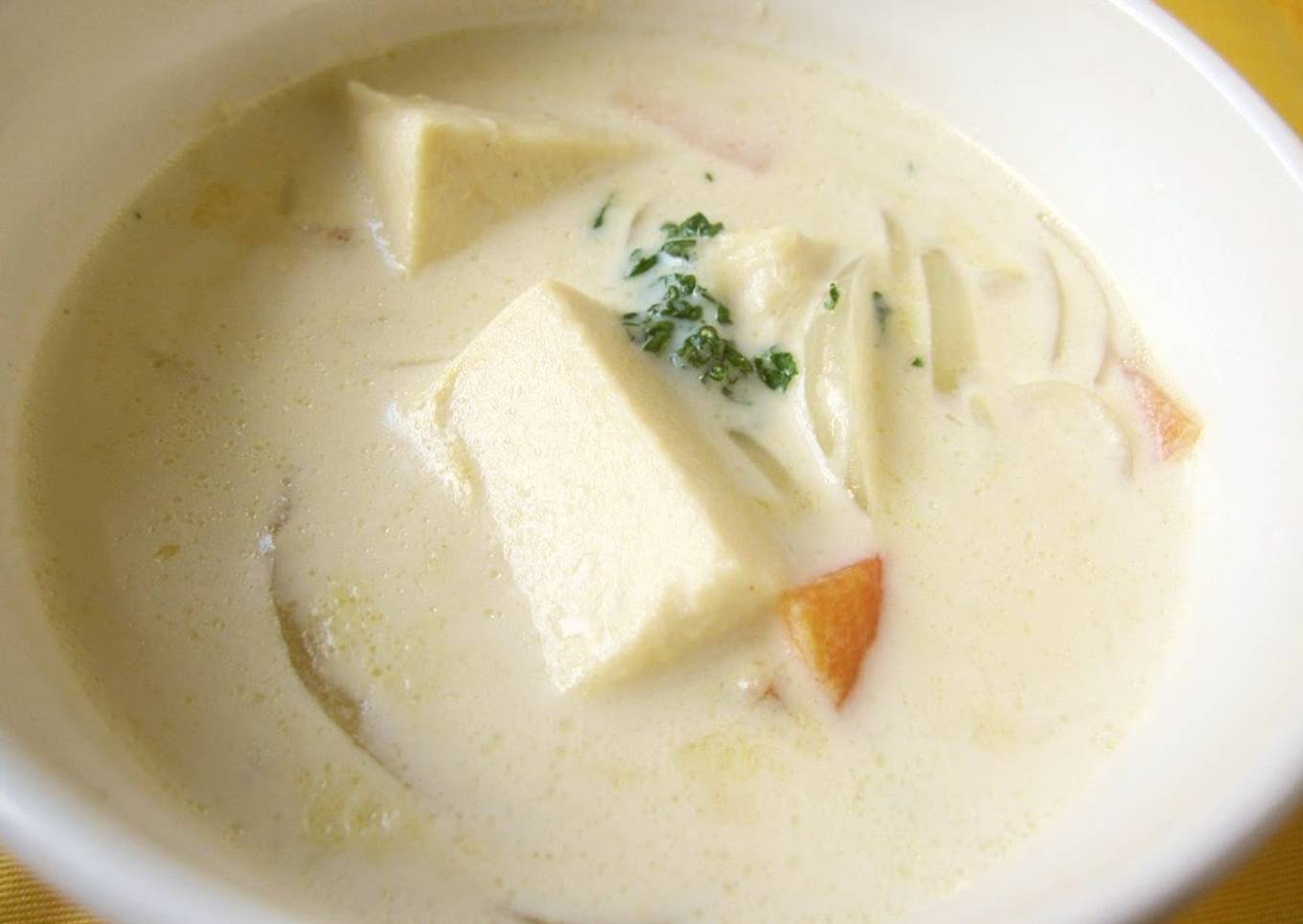 Freeze-Dried Tofu and Soy Milk Soup