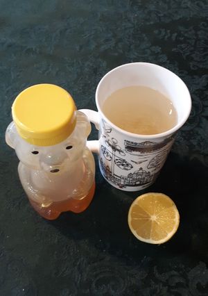A picture of Honey Lemon Water.
