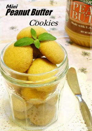 A picture of Crispy and Round Peanut Butter Cookies.