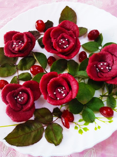 A picture of Beetroot rose bouquet.