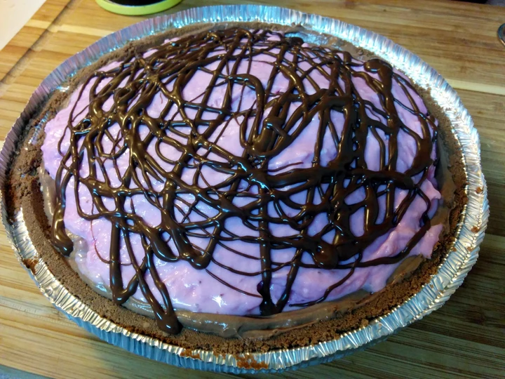 Easy Steps to Prepare Strawberry Lemonade Ice Cream Pie the  Makes Drooling Delicious