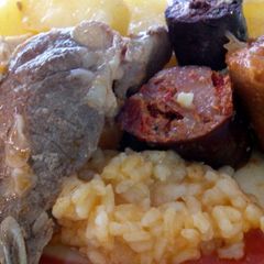 A picture of potatoes and meat portuguese boiled style (cozido a portuguesa).