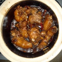 A picture of Spicy Sesame Oil Chicken in Crockpot.