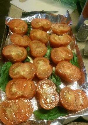 A picture of Roasted tomato basil marinara.