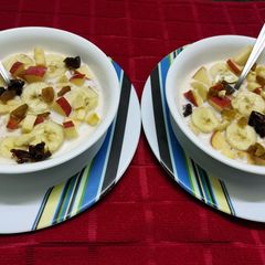 A picture of Instant Strawberry Oats Muesli for Breakfast.