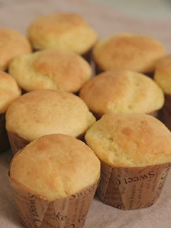 A picture of Maple Syrup Muffins with Pancake Mix.