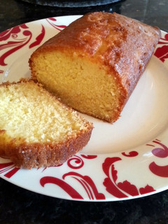A picture of Lemon Drizzle Cupcakes.