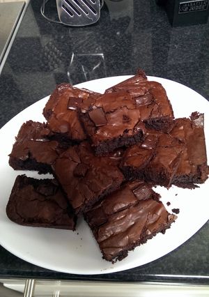 A picture of chocolate fudge brownie.