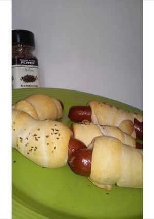 A picture of Biscuit dogs.