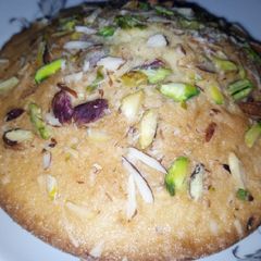 Almond pistachio cake A picture of Almond pistachio cake.