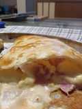 Tarta de jamón y queso agridulce