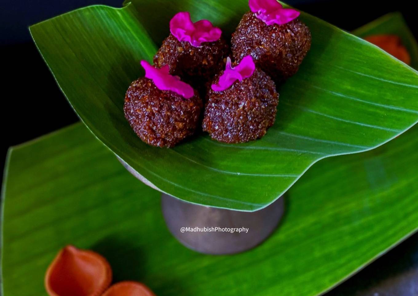 Flaxseed Coconut Jaggery Ladoo