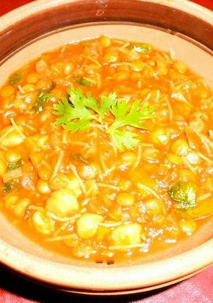 A picture of Essential Soup for Ramadan Harira.