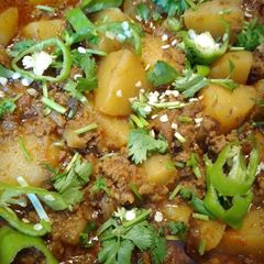 A picture of Aloo qeema.