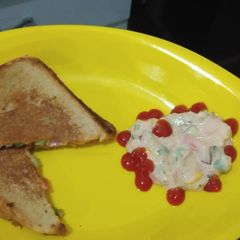 A picture of Mayo and cheese sandwich with yum dip.