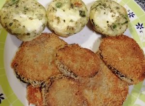 Una foto de Cena light internacional: Egg bites + ruedas de berenjena