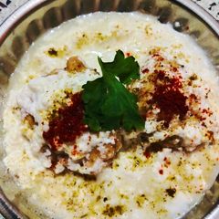 A picture of Dahi vada.