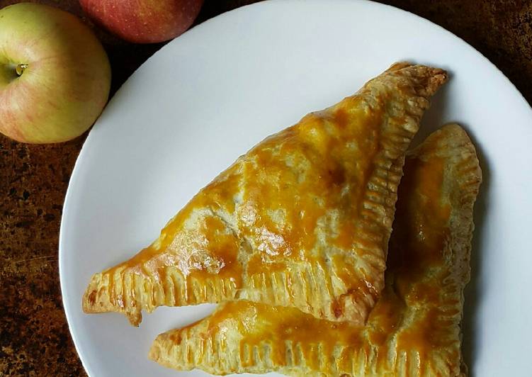 Steps to Prepare Speedy Apple Turnover