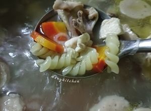 Foto resep 368. Chicken Soup with Fusilli Pasta / Sop Ayam Makaroni Spiral