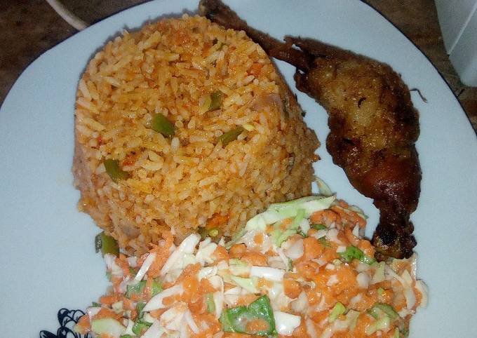 Jollof rice,fried chicken, Cole slaw