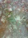 Carne de res con nopales y verduras