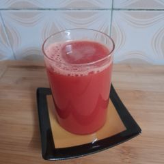 A picture of Summer fruit juice🍹.