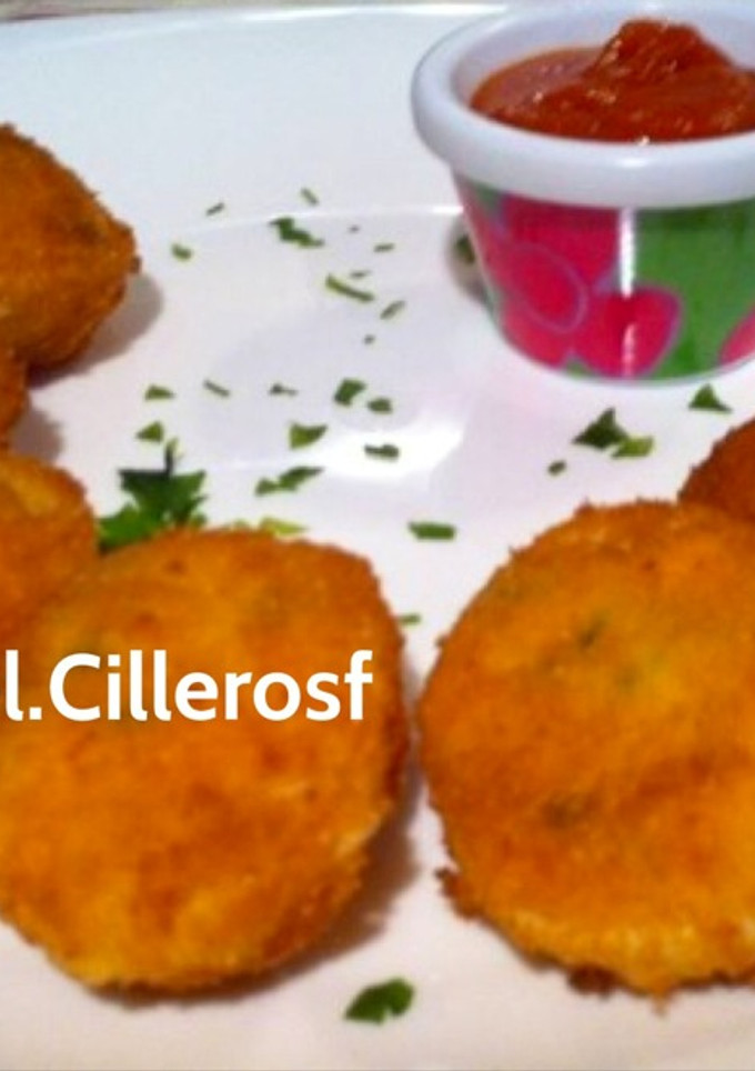 Una foto de Huevos rellenos, rebozados, (Receta familiar)