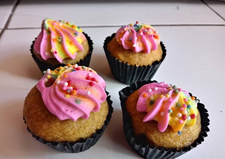 Cupcake kukus rainbow