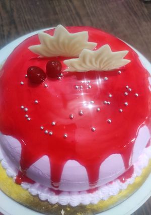 स्ट्रॉबेरी केक (Strawberry cake recipe in Hindi) रेसिपी मुख्य फोटो