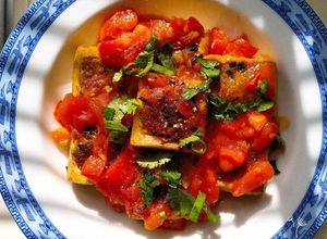 Hình của món Đậu hũ dồn thịt sốt cà.