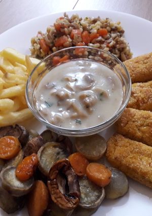 Tejfölös gombamártás recept fotója