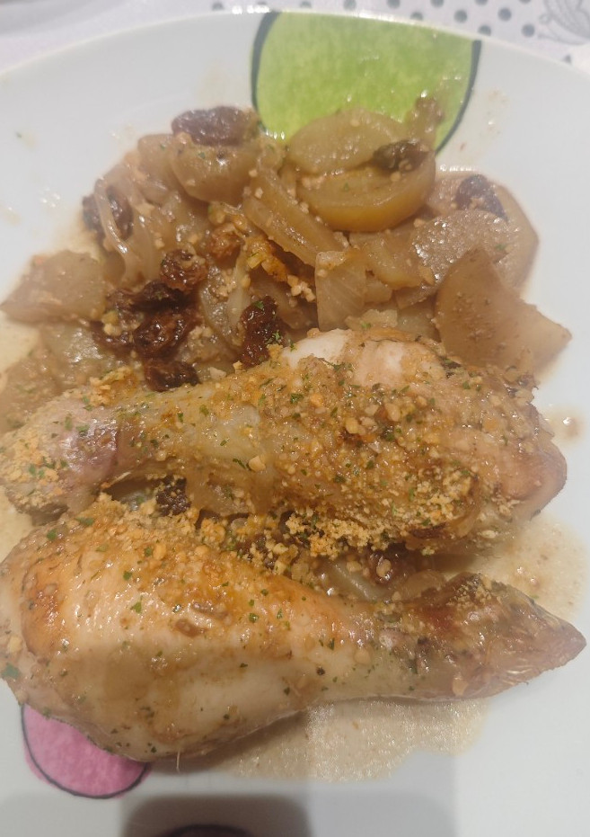 Una foto de Pollo al horno al brandy con almendras