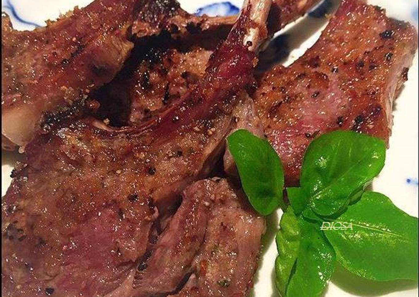 Chuletas de cordero al romero