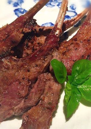 Una foto de Chuletas de cordero al romero