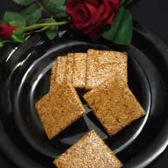 A picture of TilChikki.