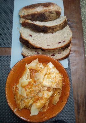 Una foto de Salsa para chilaquiles fácil (roja)