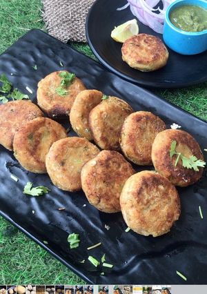 दही के कबाब(dahi ke kabab in hindi) रेसिपी मुख्य फोटो