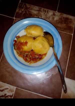 A picture of Moi moi with ata sauce.