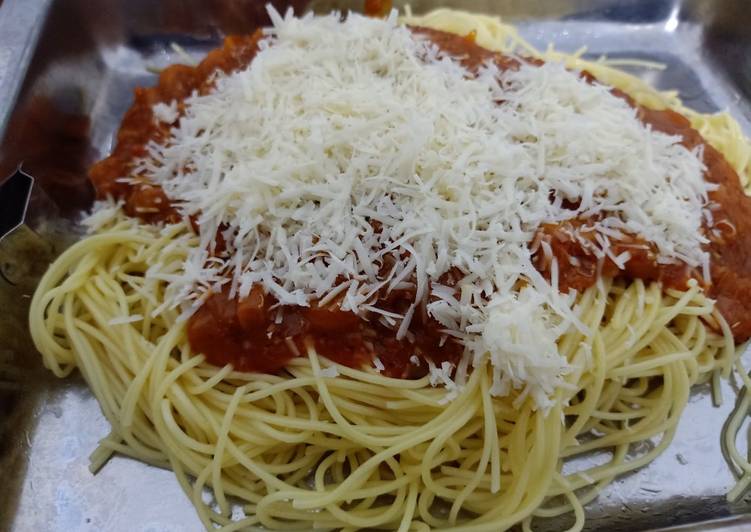 Bagaimana Membuat Spaghetti bolognese praktis, Enak Banget