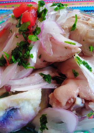 Una foto de Sarza de patitas de cerdo 👍🇵🇪