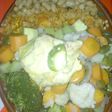 Pollo en tipo mixiote con vegetales al vapor
