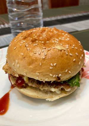 รูปของ 🍔 Easiest Burger