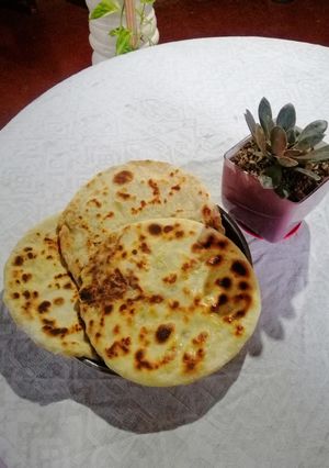 પંજાબી આલુ પરોઠા (Punjabi Aloo Paratha Recipe In Gujarati) રેસીપી મુખ્ય ફોટો