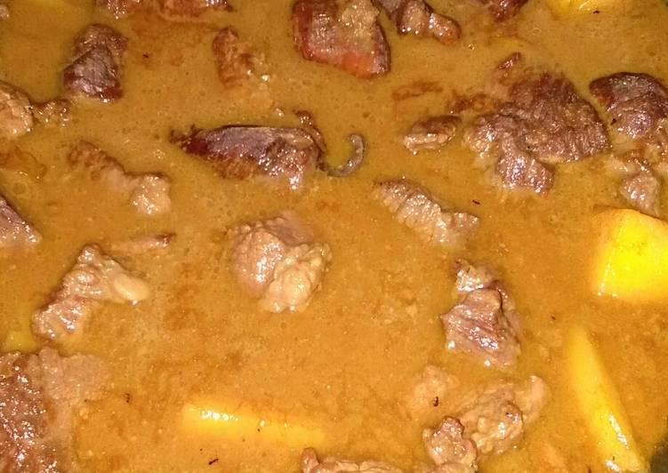 Semur daging kentang simpel