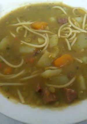 Una foto de Sopa de arvejas