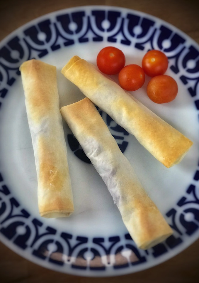 Una foto de Rollitos de lacón con San Simón