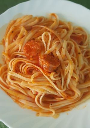 Foto principal de Tallarines con pisto y chorizos criollos
