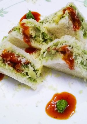 A picture of Vegetable Cheese Sandwitch.