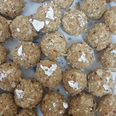 A picture of Rawa dryfruits laddu😊 (semolina sweet laddu).