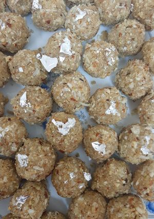 A picture of Rawa dryfruits laddu😊 (semolina sweet laddu).